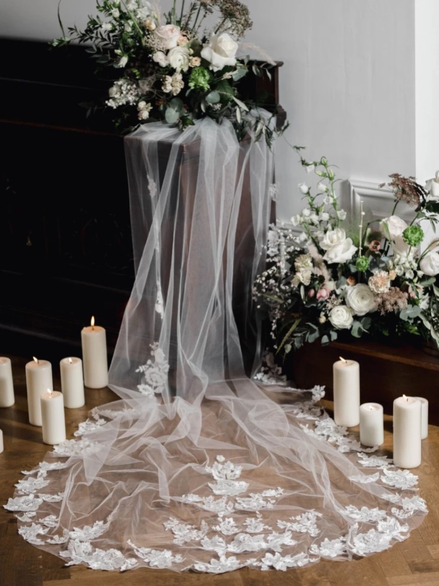 Linzi Jay Linzi Jay Ivory Single Tier Chapel Veil With Floral Lace Motifs La963 Clearance