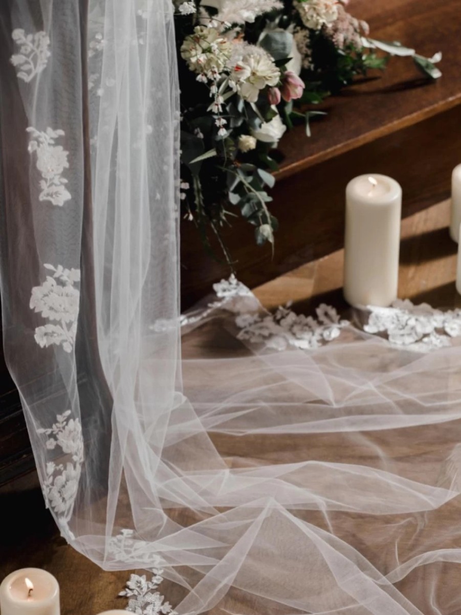 Linzi Jay Linzi Jay Ivory Single Tier Chapel Veil With Floral Lace Motifs La963 Clearance