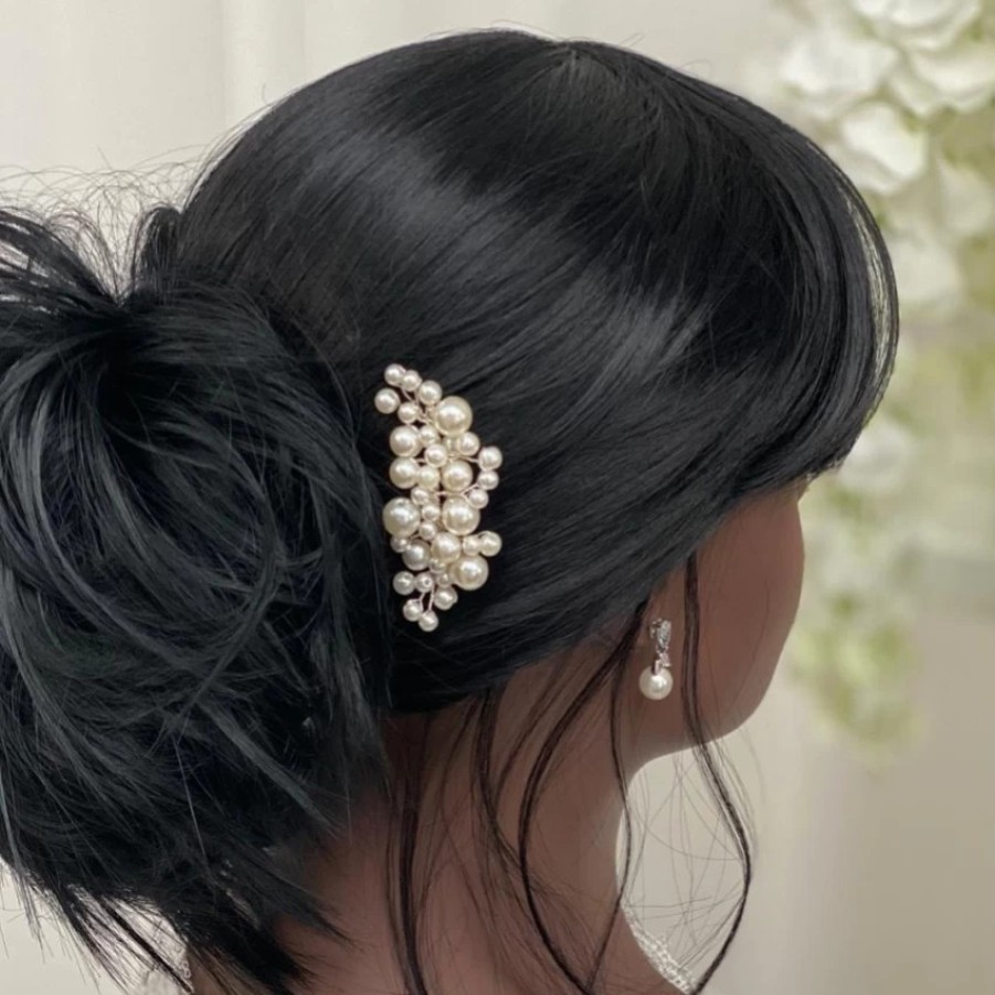 Lace & Favour Michaela Small Pearl Silver Hair Comb Best