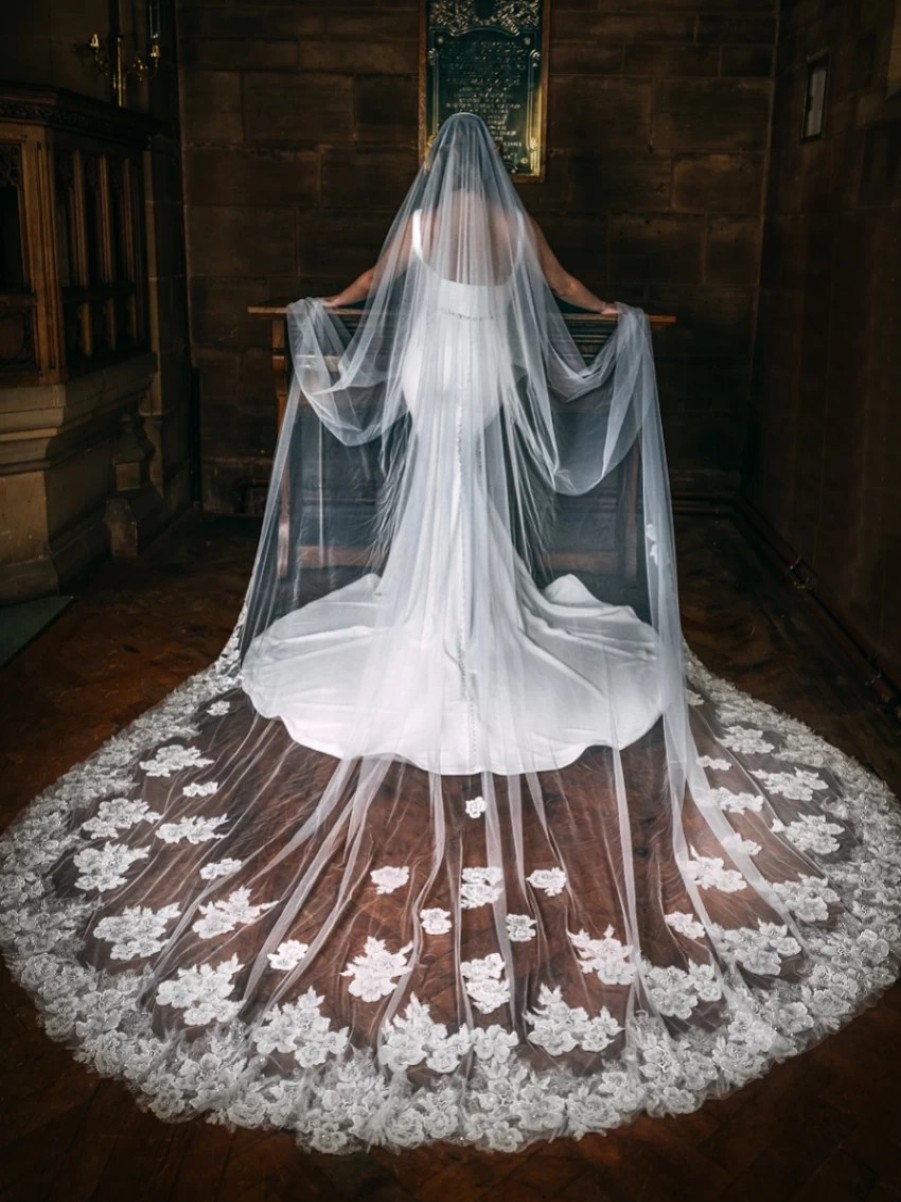 Perfect Bridal Perfect Bridal Ivory Single Tier Beaded Floral Lace Cathedral Veil With Motifs New