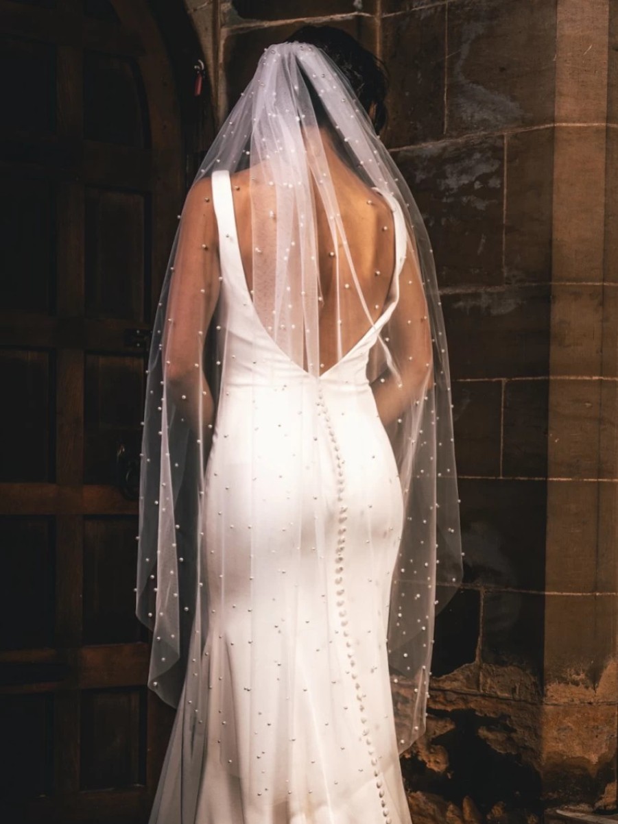 Perfect Bridal Perfect Bridal Ivory Single Tier Cut Edge Scattered Pearl Veil Hot