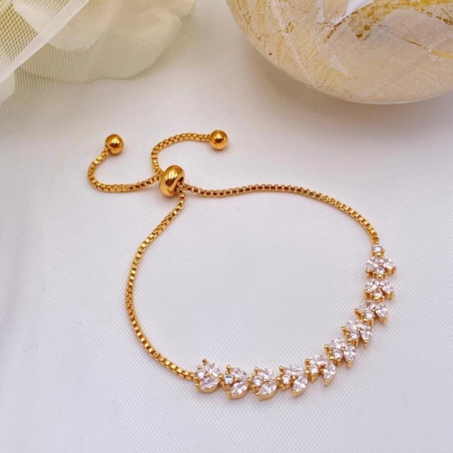 Lace & Favour Dotty Gold Crystal Leaves Adjustable Bracelet Hot