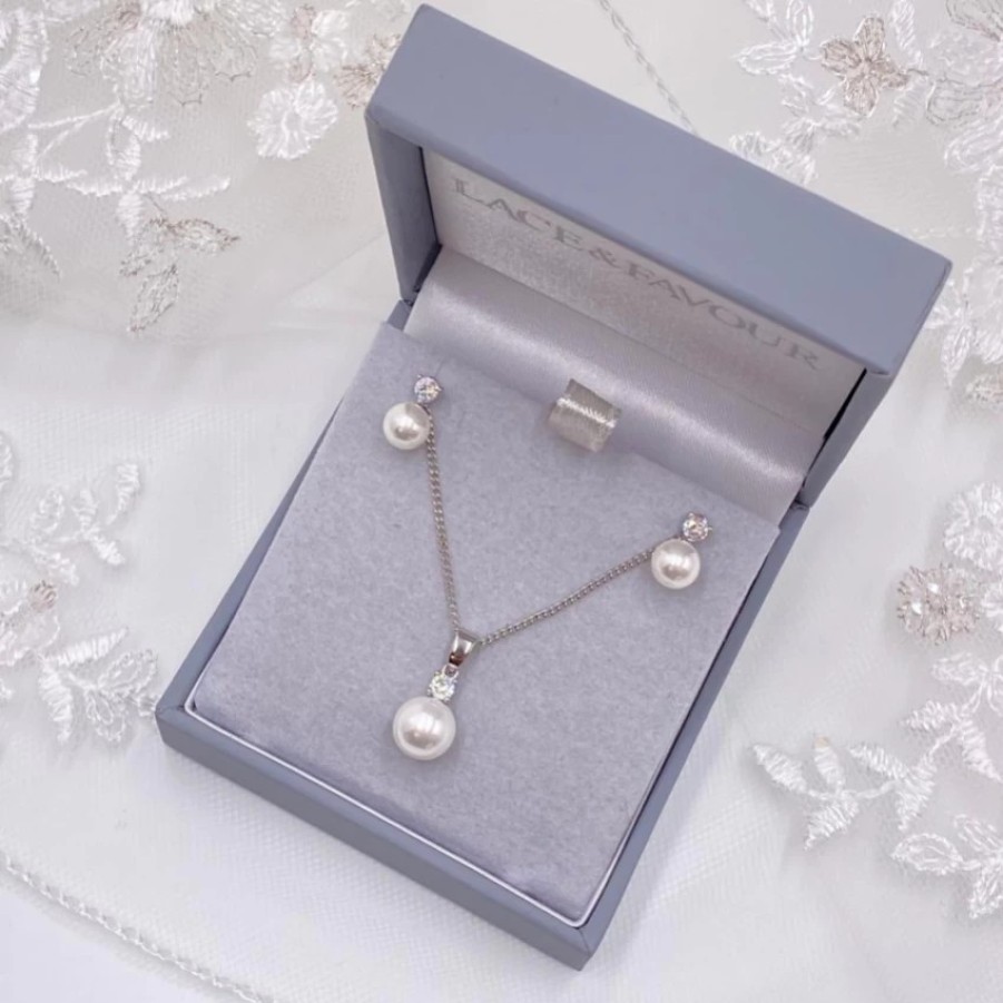 Lace & Favour Evie Dainty Pearl Stud Earring And Pendant Jewellery Set Online