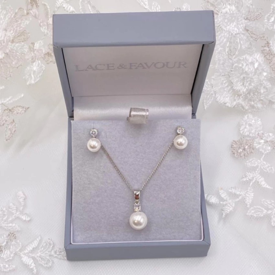 Lace & Favour Evie Dainty Pearl Stud Earring And Pendant Jewellery Set Online