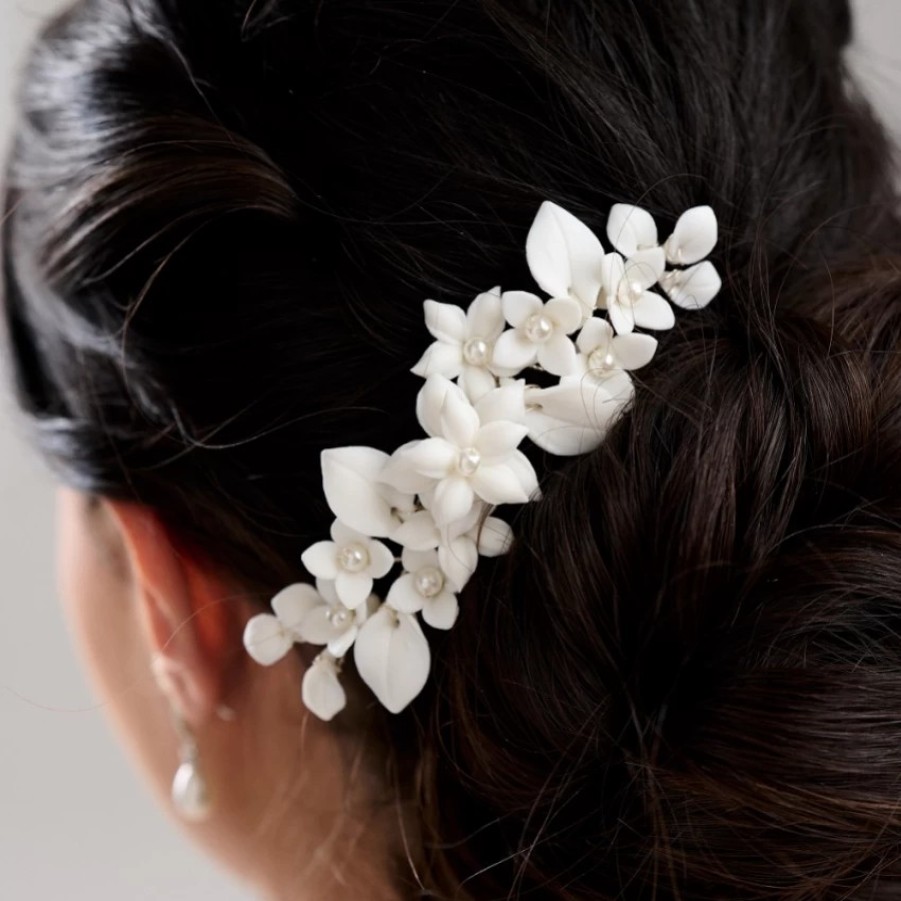 Lace & Favour Nieve Ivory Porcelain Flowers And Pearl Wedding Hair Comb Wholesale