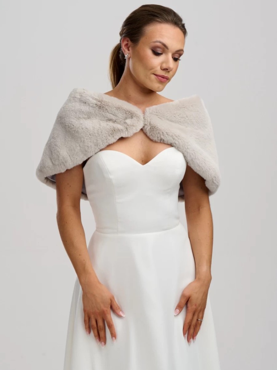 Helen Moore Helen Moore Mist Grey Faux Fur Wedding Wrap Hot