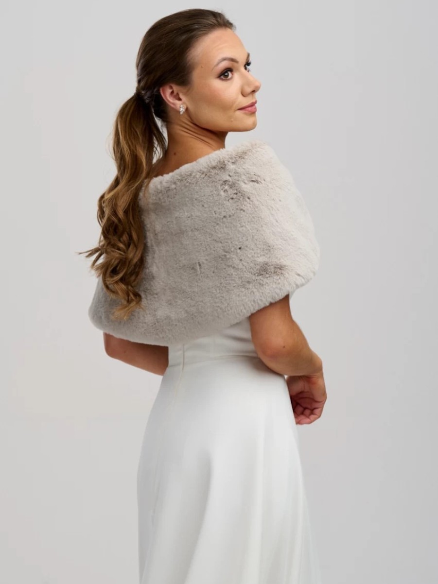 Helen Moore Helen Moore Mist Grey Faux Fur Wedding Wrap Hot