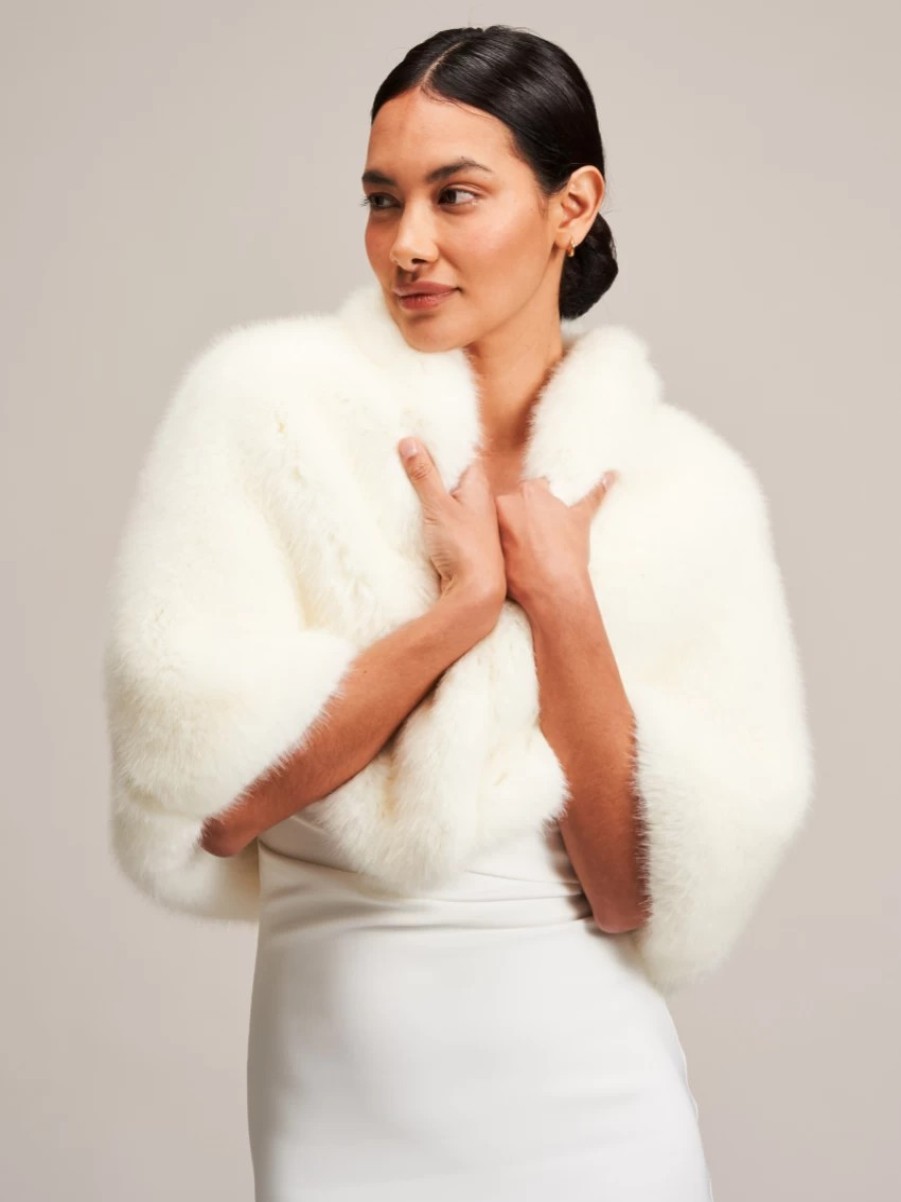 Helen Moore Helen Moore Ivory Faux Fur Short Bridal Cape Hot